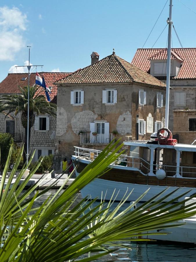 Castel Nonna Franka Apartment Сутиван Екстериор снимка