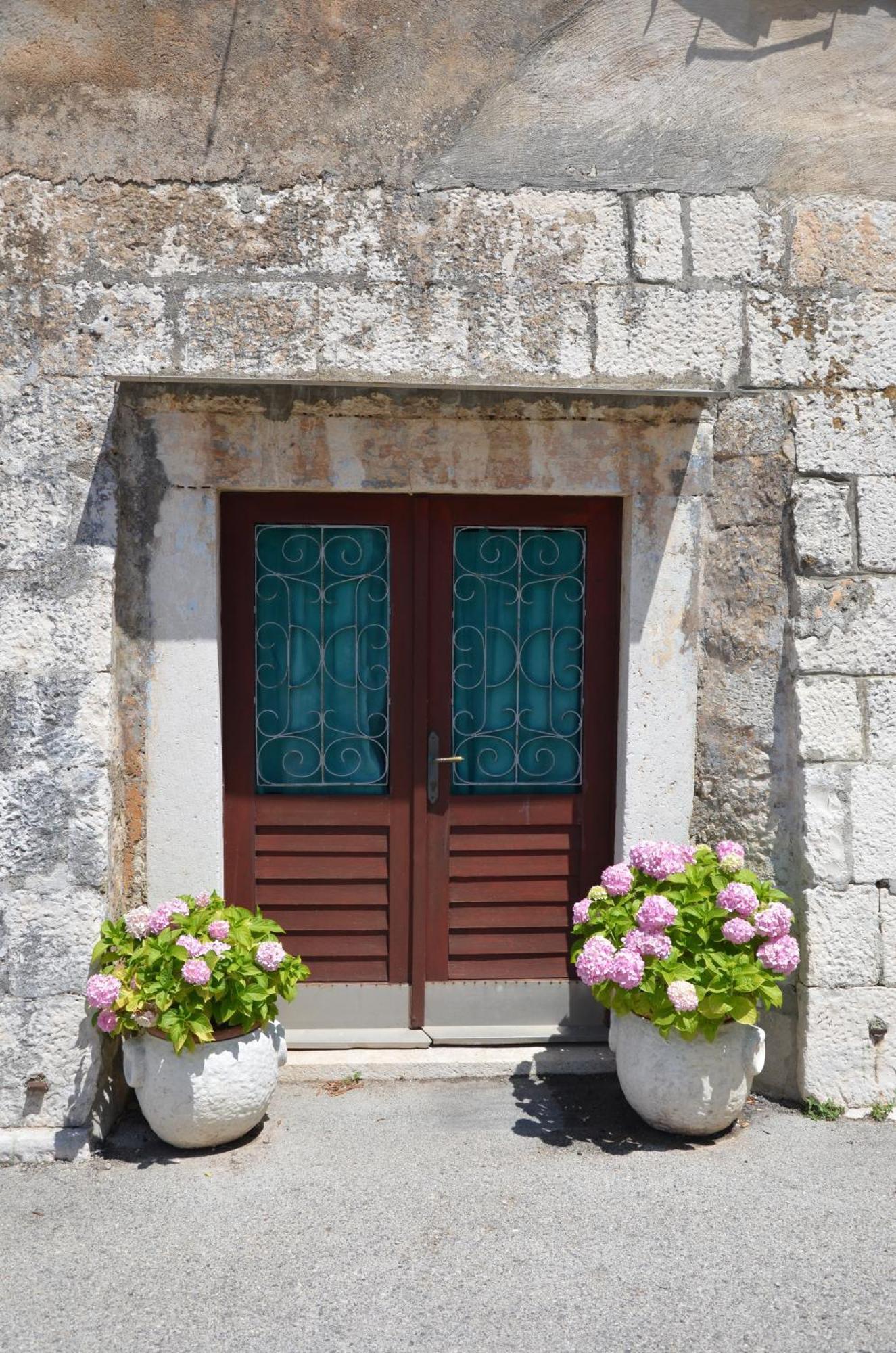 Castel Nonna Franka Apartment Сутиван Екстериор снимка
