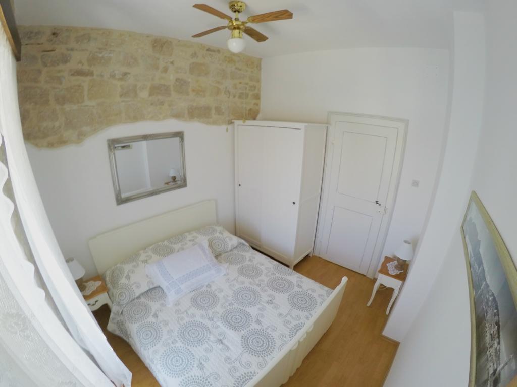 Castel Nonna Franka Apartment Сутиван Екстериор снимка