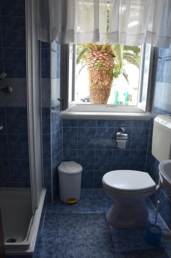 Castel Nonna Franka Apartment Сутиван Стая снимка